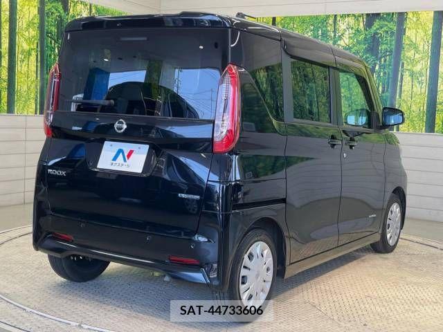 Nissan ROOX 2021-09 324138-17