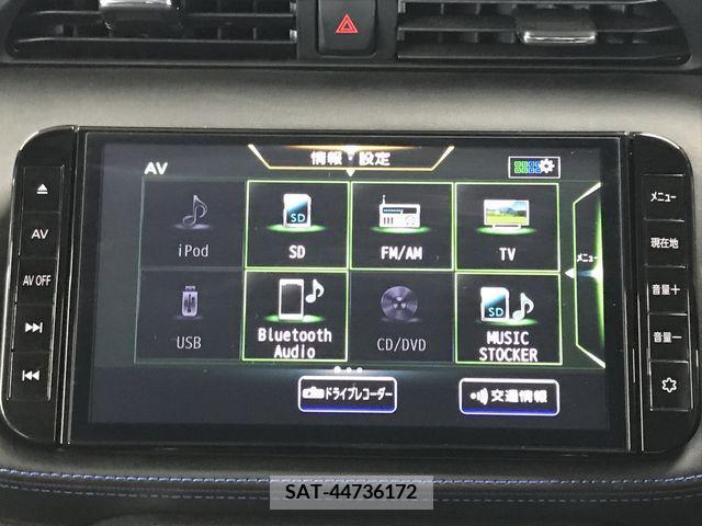 Nissan KICKS 2022-12 351222-12