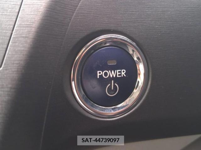 Toyota PRIUS 2010-08 322107-15
