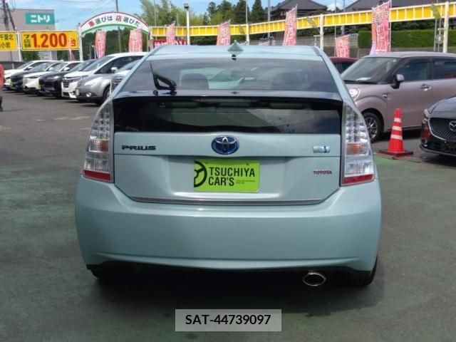 Toyota PRIUS 2010-08 322107-9
