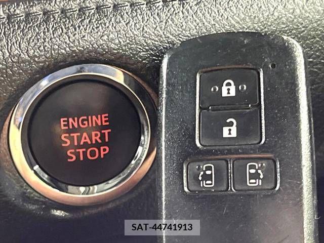 Toyota SIENTA 2015-12 298376-6