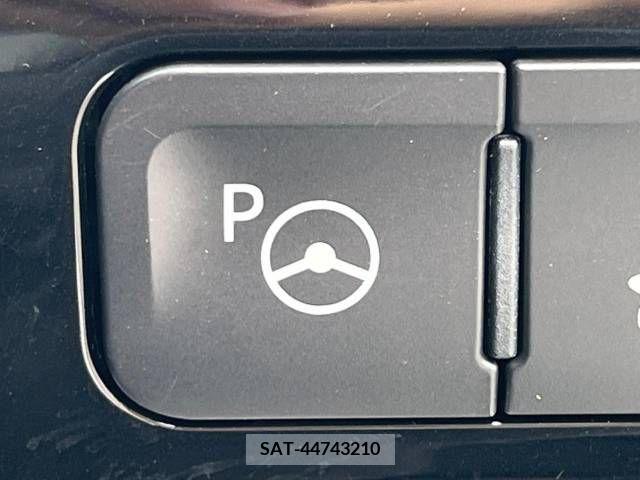 Toyota PRIUS 2018-01 322315-7