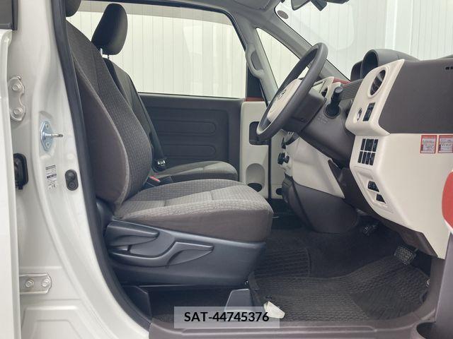 Toyota PORTE 2019-05 376921-4