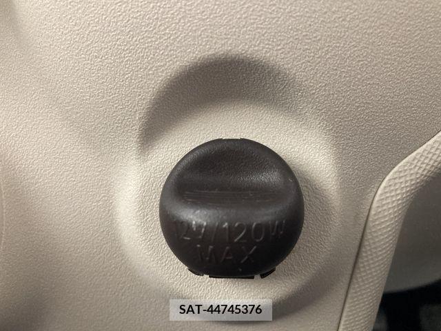 Toyota PORTE 2019-05 376921-14
