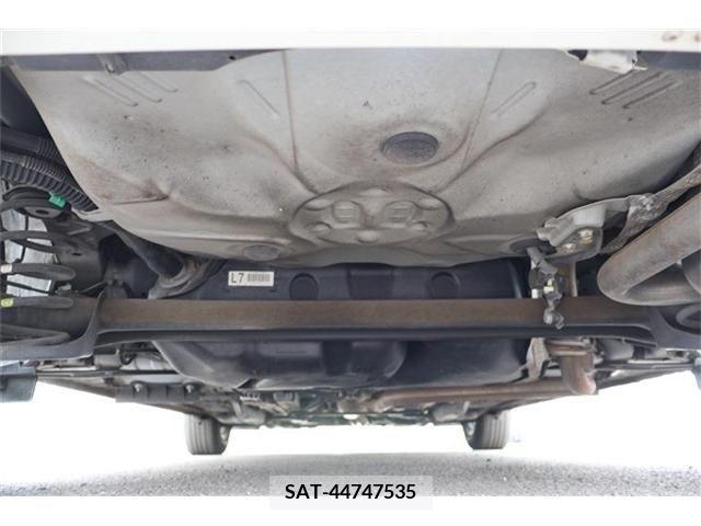Toyota VITZ 2016-07 328719-22