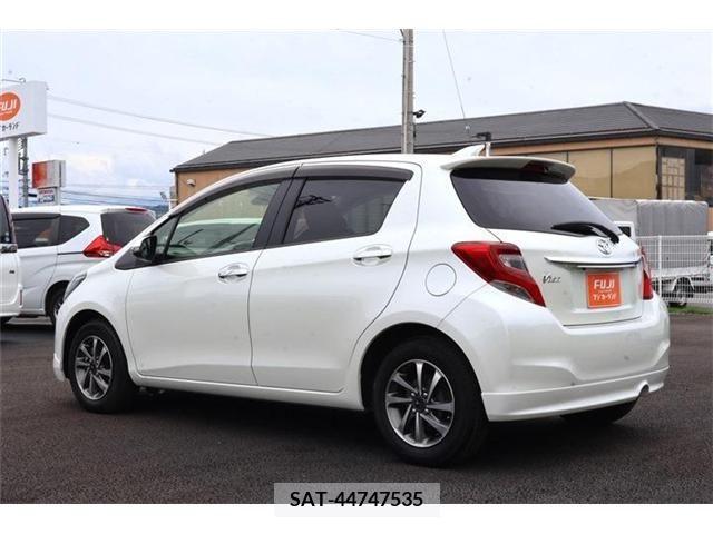 Toyota VITZ 2016-07 328719-1