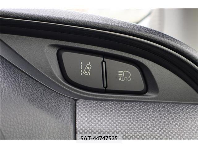 Toyota VITZ 2016-07 328719-9