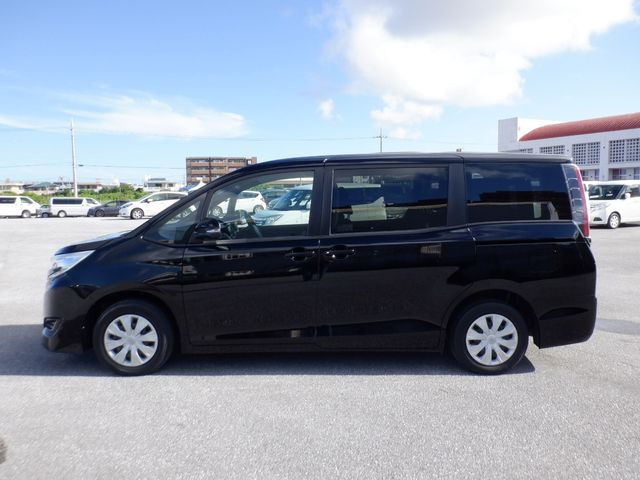 Toyota NOAH 2020-07 6173-4
