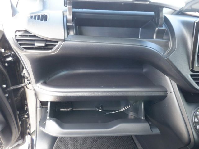 Toyota NOAH 2020-07 6173-24