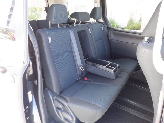 Toyota NOAH 2020-07 6173-10