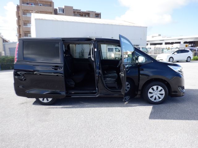 Toyota NOAH 2020-07 6173-3