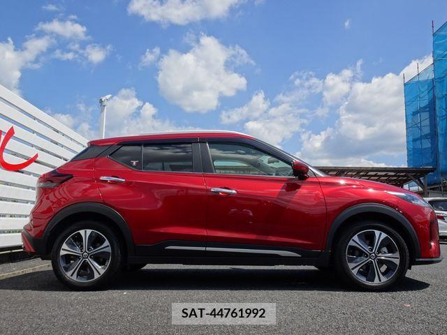 Nissan KICKS 2022-02 362290-3