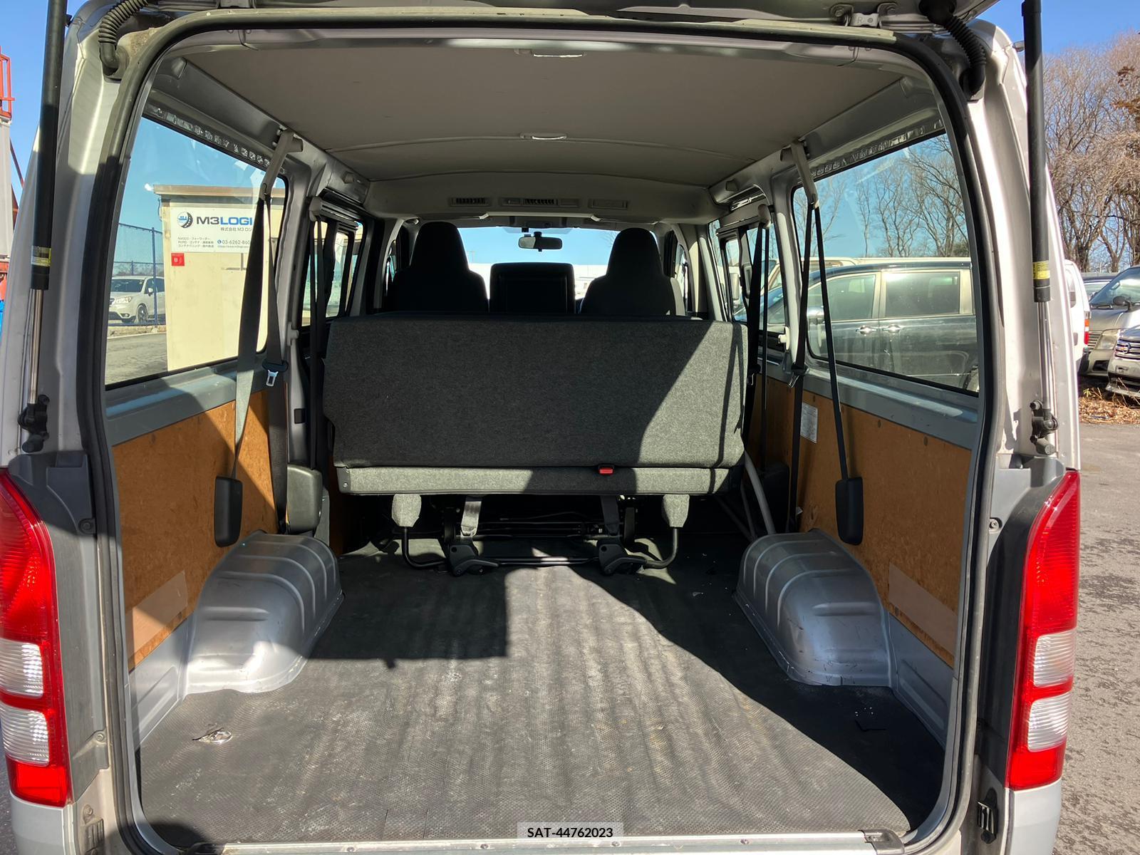 Toyota HIACE VAN 2017-01 257654-14