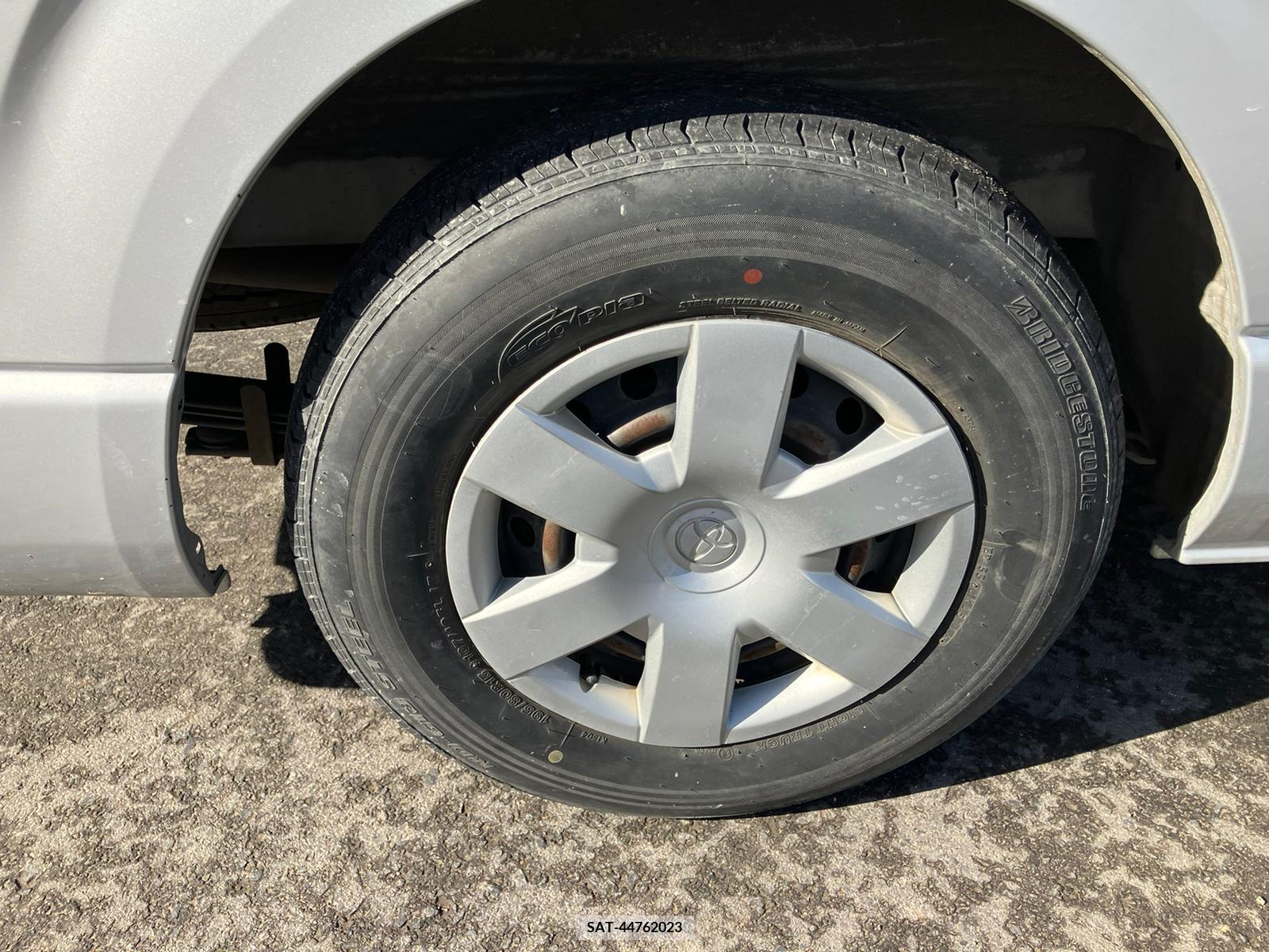 Toyota HIACE VAN 2017-01 257654-16