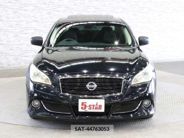 Nissan FUGA 2010-06 270705-9