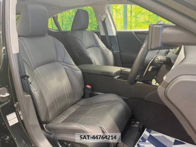 Lexus ES 2019-08 387917-8