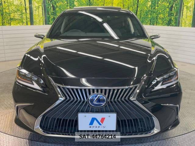Lexus ES 2019-08 387917-14