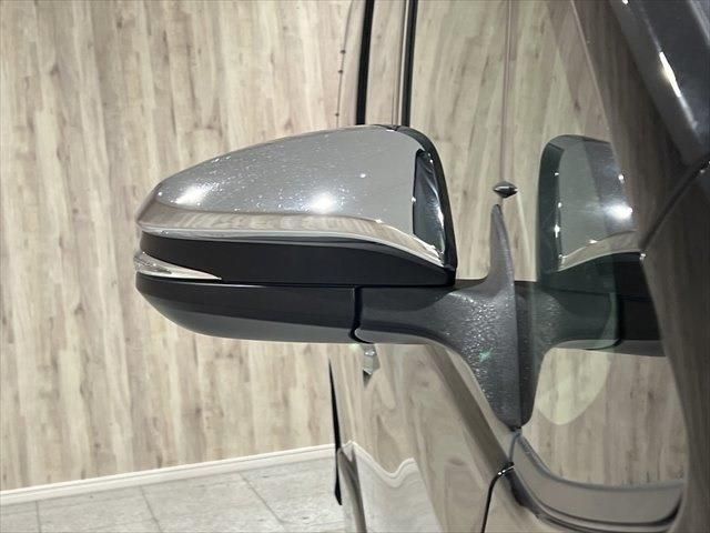 Toyota VOXY 2018-10 189005-12