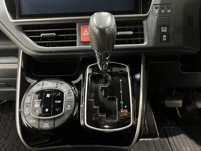 Toyota VOXY 2018-10 189005-27