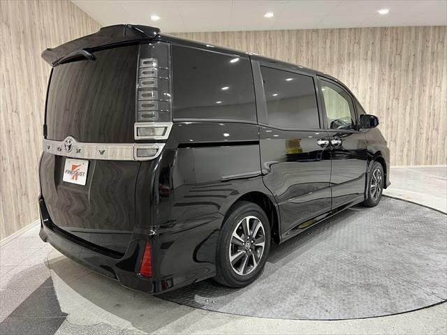 Toyota VOXY 2018-10 189005-4