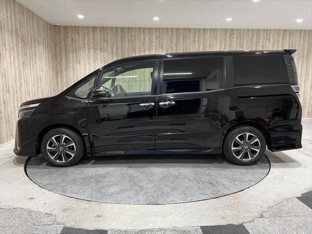 Toyota VOXY 2018-10 189005-7