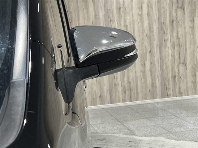 Toyota VOXY 2018-10 189005-13