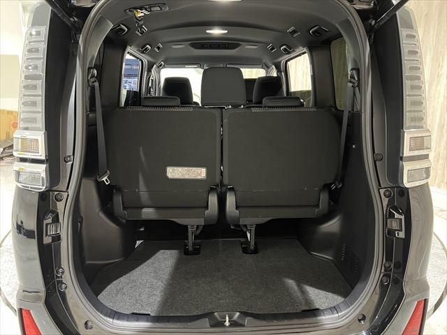 Toyota VOXY 2018-10 189005-25