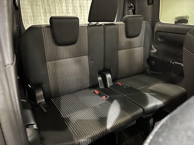 Toyota VOXY 2018-10 189005-21