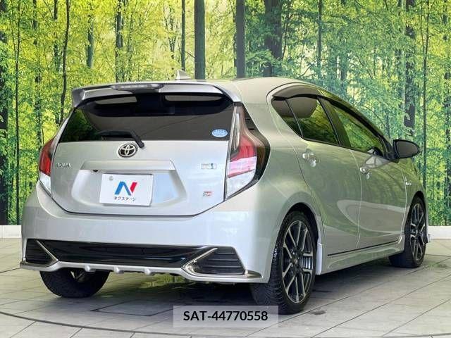 Toyota AQUA 2018-08 292064-17