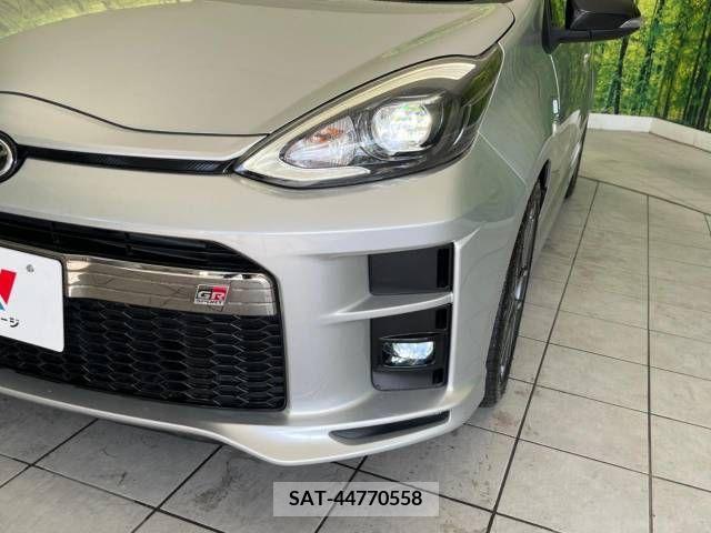 Toyota AQUA 2018-08 292064-11