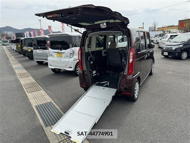 Honda N BOX 2023-05 278431-12