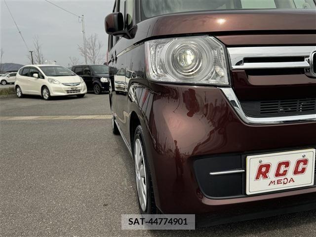 Honda N BOX 2023-05 278431-8
