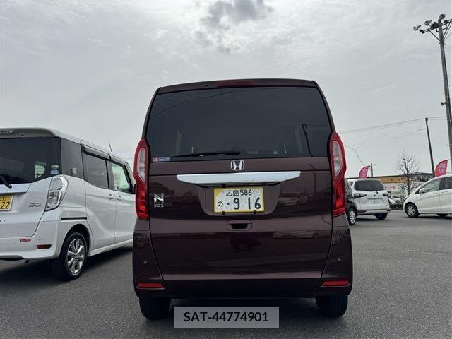 Honda N BOX 2023-05 278431-3