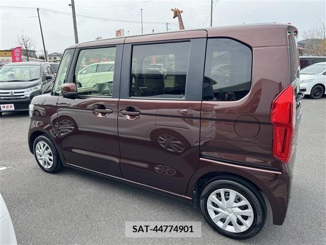 Honda N BOX 2023-05 278431-1