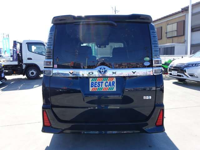 Toyota VOXY HYBRID 2017-08 193337-6