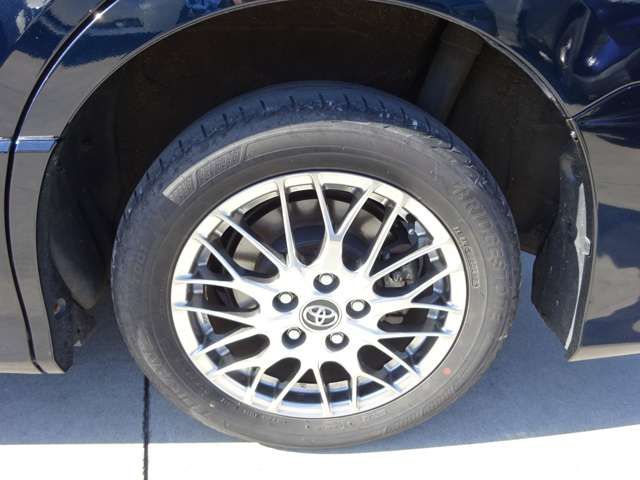 Toyota VOXY HYBRID 2017-08 193337-12