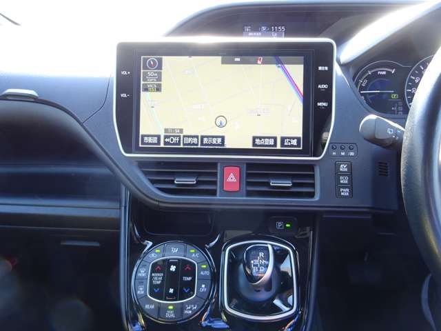 Toyota VOXY HYBRID 2017-08 193337-15