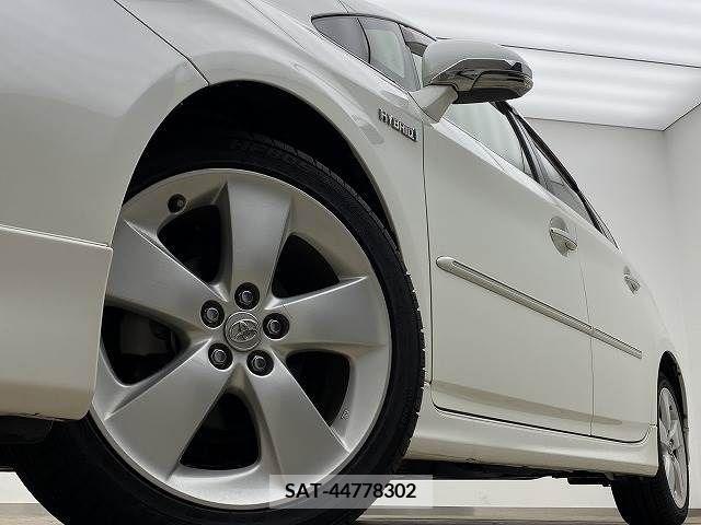 Toyota PRIUS 2013-03 281983-18