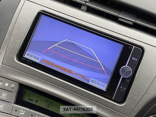 Toyota PRIUS 2013-03 281983-2