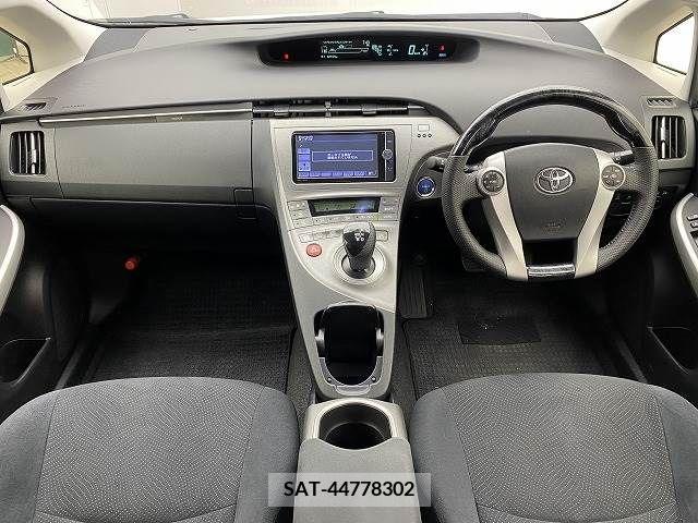Toyota PRIUS 2013-03 281983-1