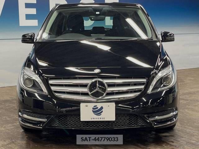Mercedes Benz B-CLASS 2012-04 216432-15
