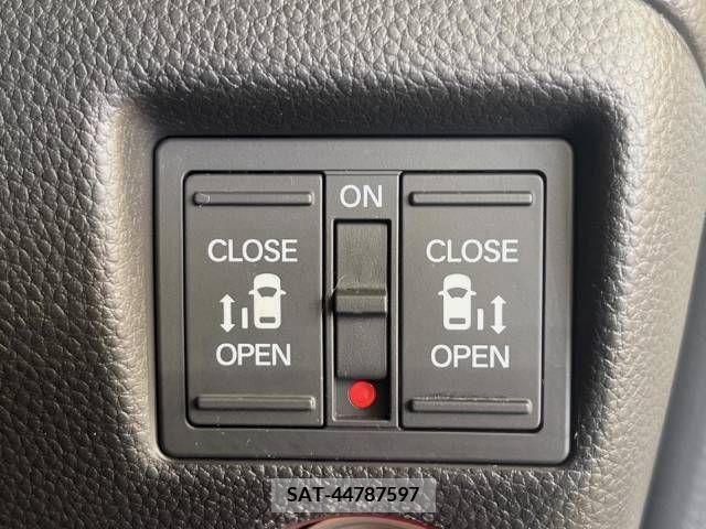 Honda N BOX CUSTOM 2018-05 378270-2