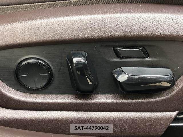 Lexus ES 2019-11 300395-6