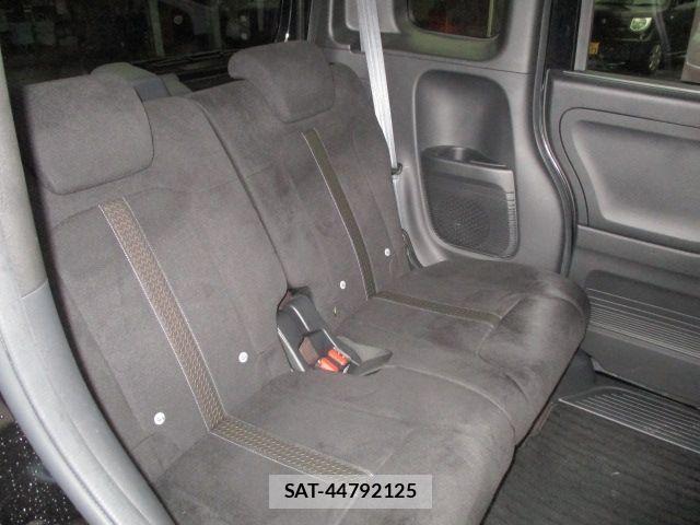 Honda N BOX CUSTOM 2019-05 449004-7