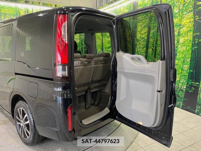 Honda STEP WGN 2016-06 324667-11