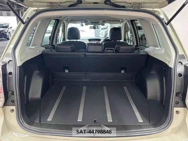 Subaru FORESTER 2017-02 271477-12
