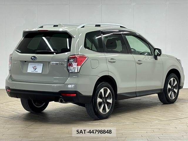 Subaru FORESTER 2017-02 271477-15