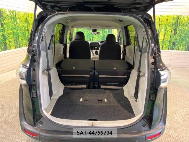 Toyota SIENTA 2018-06 372191-14
