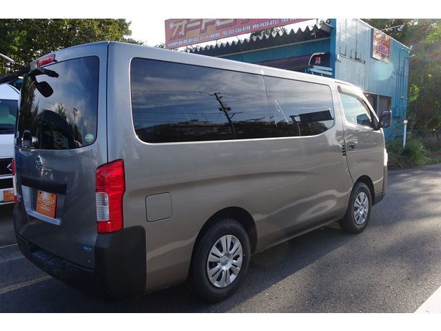 Nissan NV350 Caravan 2014-08 21444-8