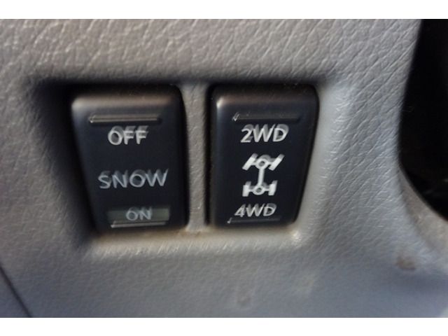 Nissan NV350 Caravan 2014-08 21444-18